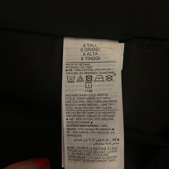 Old Navy Pixie Skinny Ankle Pants - Picture 8 of 9